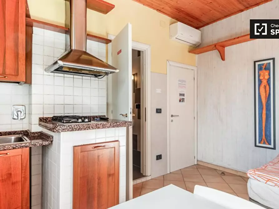 Immagine 11 di Ufficio in affitto  in Via Asiago a Bologna