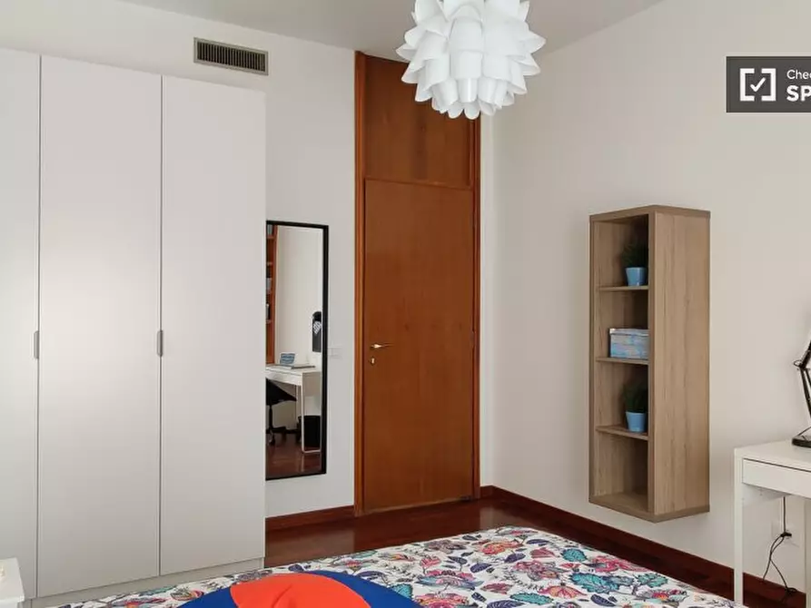 Immagine 3 di Camera condivisa in affitto  in Via Nicola Piccinni a Milano