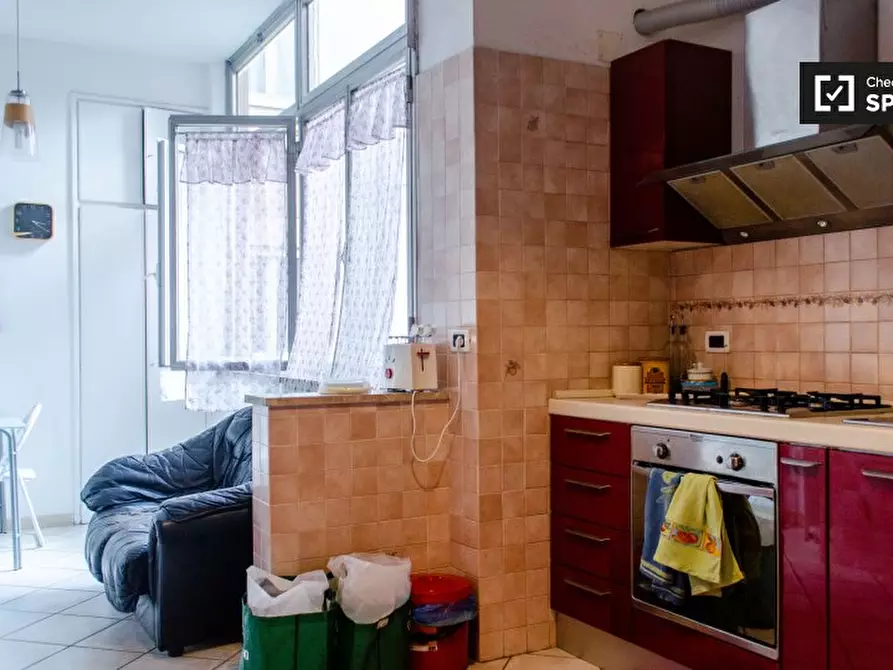 Immagine 9 di Camera condivisa in affitto  in Via Francesco De Vico, 00142 Roma RM, Italy a Roma