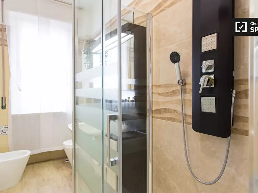 Immagine 14 di Ufficio in affitto  in Via Egadi a Milano