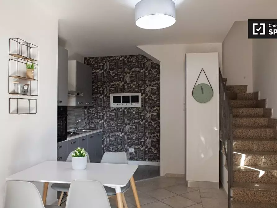 Immagine 6 di Camera condivisa in affitto  in Via Raddusa, 00133 Roma RM, Italy a Roma