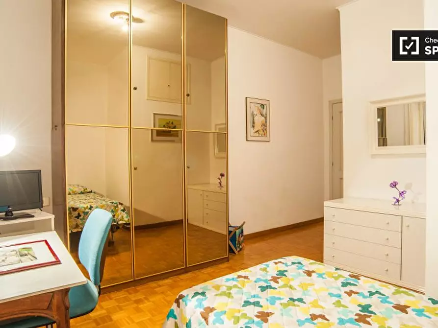 Immagine 2 di Camera condivisa in affitto  in Via Gregorio VII a Roma