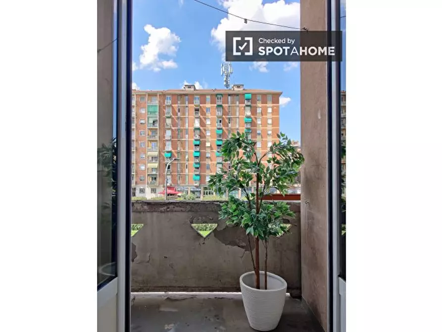 Immagine 8 di Ufficio in affitto  in Viale Famagosta a Milano