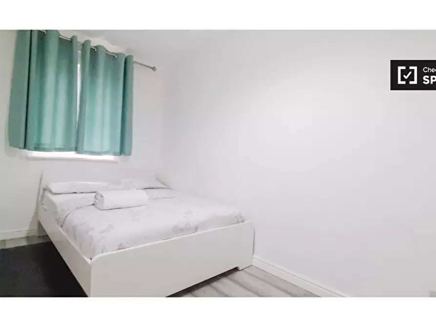 Immagine 15 di Appartamento in affitto  in Fairway Dr a Eltham