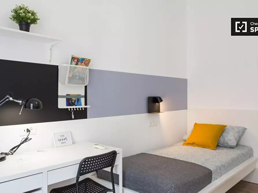 Immagine 3 di Camera condivisa in affitto  in Via Moretto da Brescia a Milano