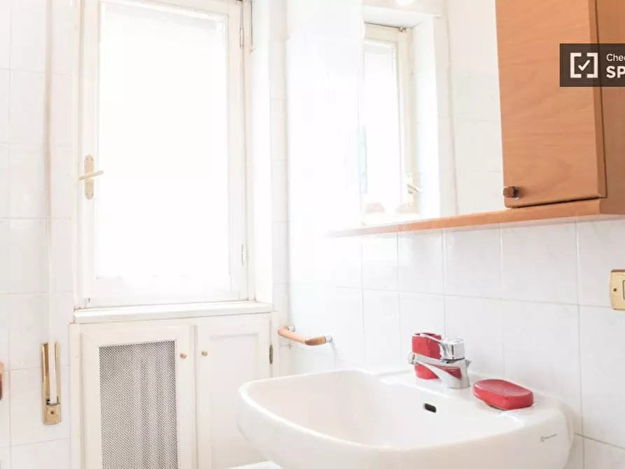 Immagine 15 di Appartamento in affitto  in Via della Cava Aurelia a Roma