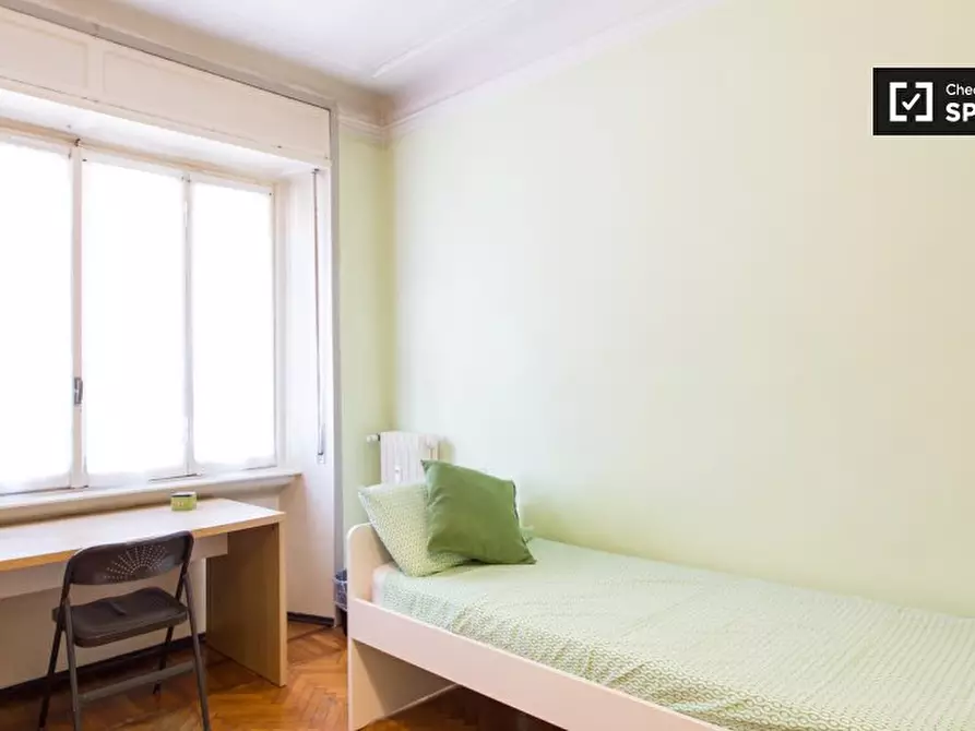 Immagine 3 di Camera condivisa in affitto  in Piazzale Susa a Milano