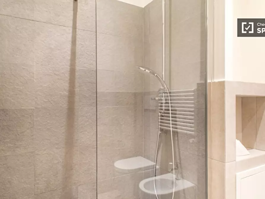 Immagine 10 di Appartamento in affitto  in Via Catone a Roma