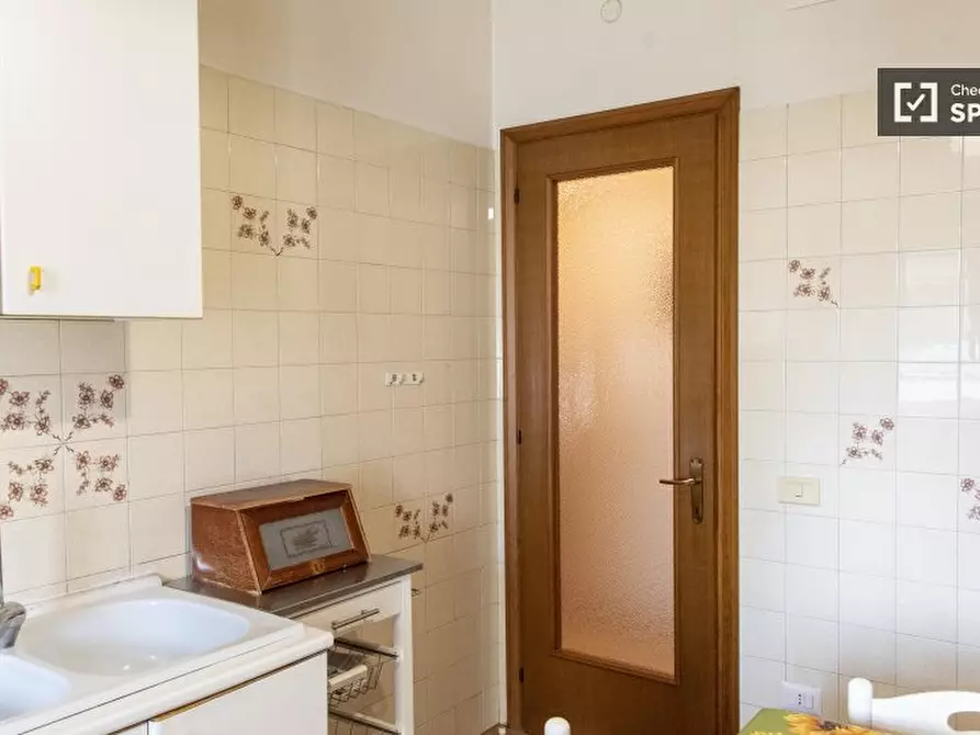 Immagine 11 di Appartamento in affitto  in Largo Valerio Bacigalupo a Roma