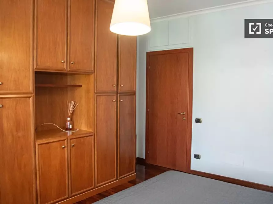 Immagine 6 di Appartamento in affitto  in Via Manfredi Azzarita a Roma