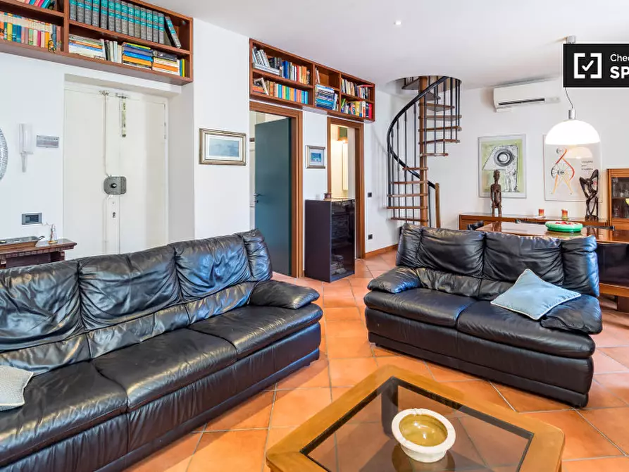 Immagine 9 di Appartamento in affitto  in Via Altaguardia a Milano