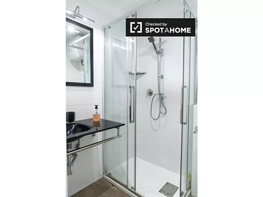 Immagine 11 di Appartamento in affitto  in Via Portuense a Roma