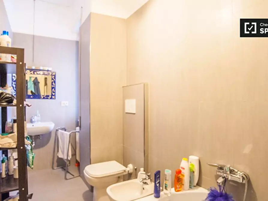 Immagine 10 di Camera condivisa in affitto  in Via Filippo Marchetti a Roma