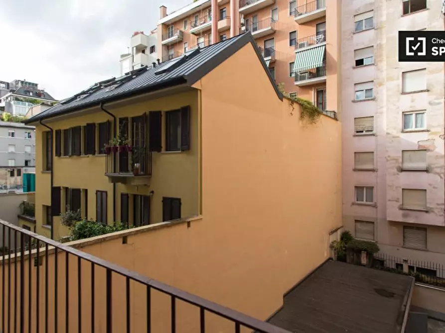 Immagine 12 di Camera condivisa in affitto  in Via Washington a Milano