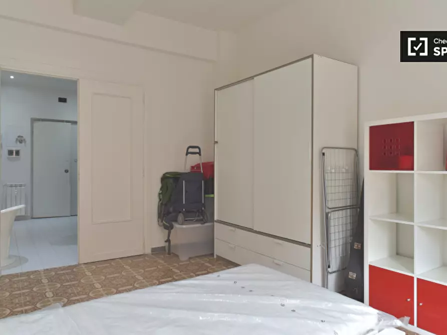 Immagine 12 di Camera condivisa in affitto  in Via Filippo Eredia a Roma