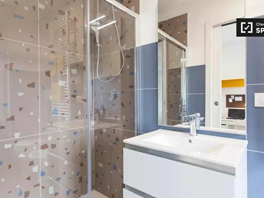 Immagine 6 di Camera condivisa in affitto  in Viale Liguria a Milano