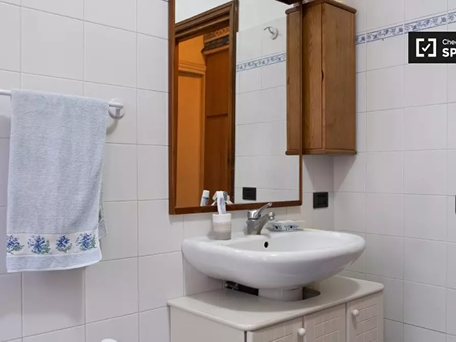 Immagine 17 di Camera condivisa in affitto  in Via Enrico Mizzi a Roma