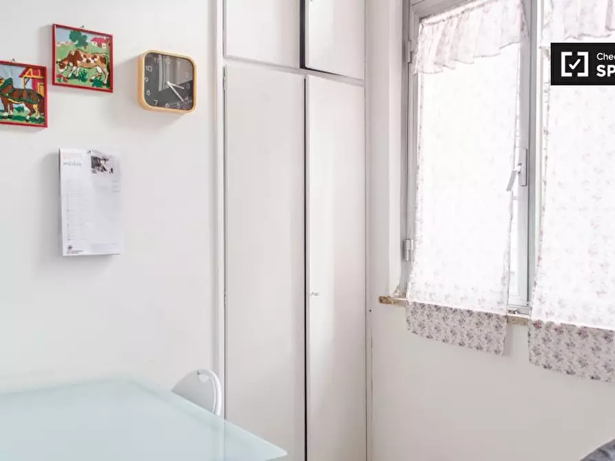 Immagine 13 di Camera condivisa in affitto  in Via Francesco De Vico, 00142 Roma RM, Italy a Roma