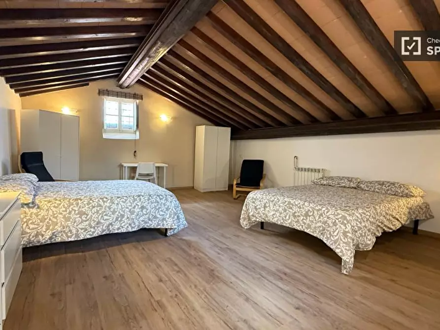 Immagine 1 di Camera condivisa in affitto  in P.za di Sant'Apollonia a Roma