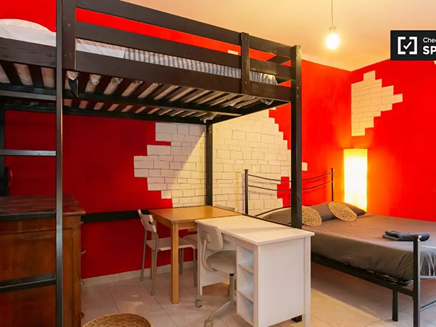 Immagine 3 di Camera condivisa in affitto  in Via Ruggero Bonghi a Milano