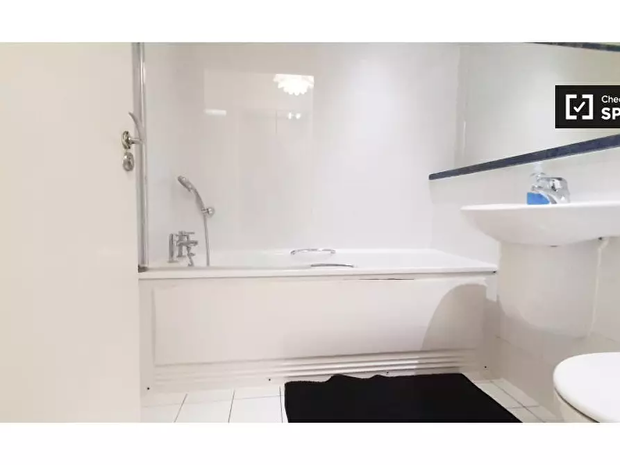 Immagine 4 di Appartamento in affitto  in Calderwood St a Eltham