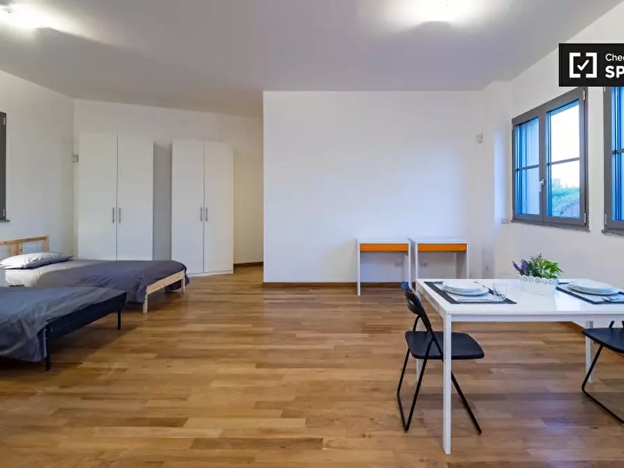 Immagine 5 di Ufficio in affitto  in Via Enrico Cosenz a Milano