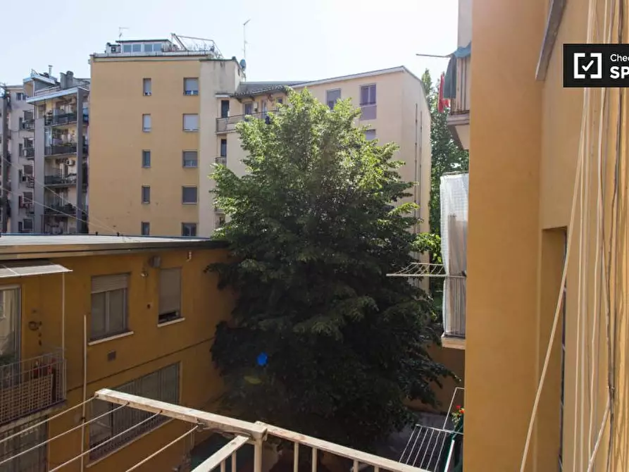 Immagine 7 di Camera condivisa in affitto  in Via Moretto da Brescia a Milano