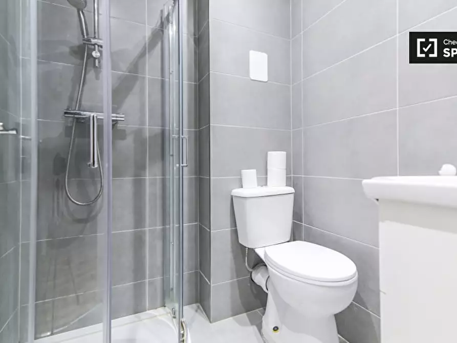 Immagine 11 di Appartamento in affitto  in St James's Rd a Camberwell