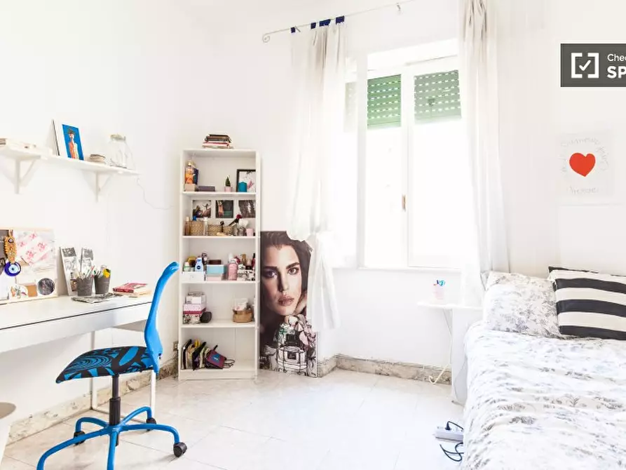 Immagine 14 di Camera condivisa in affitto  in Via delle Cave a Roma