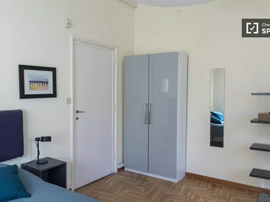 Immagine 18 di Camera condivisa in affitto  in Piazza Vescovio a Roma