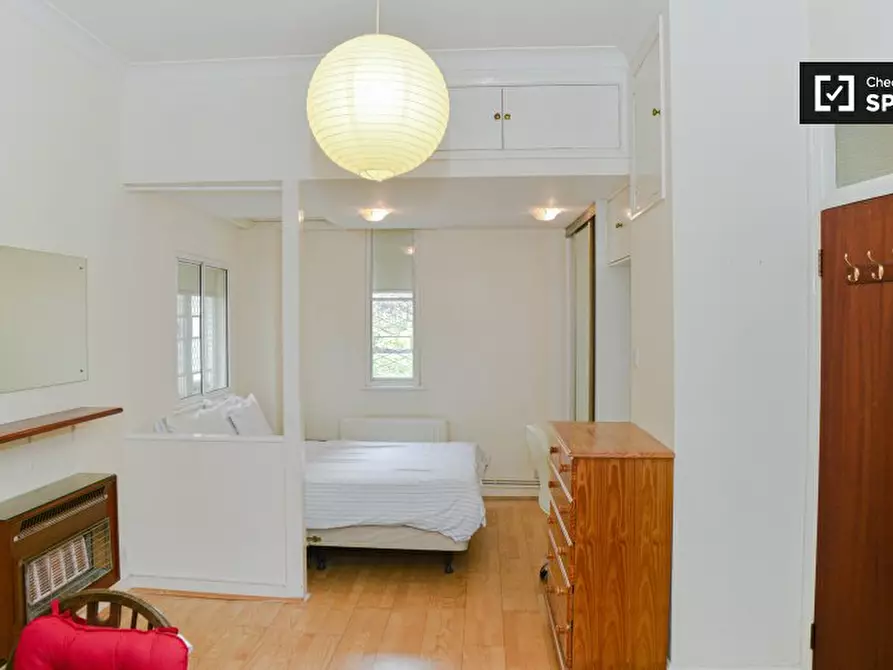 Immagine 12 di Ufficio in affitto  in GF St Anns Villas a Kensington