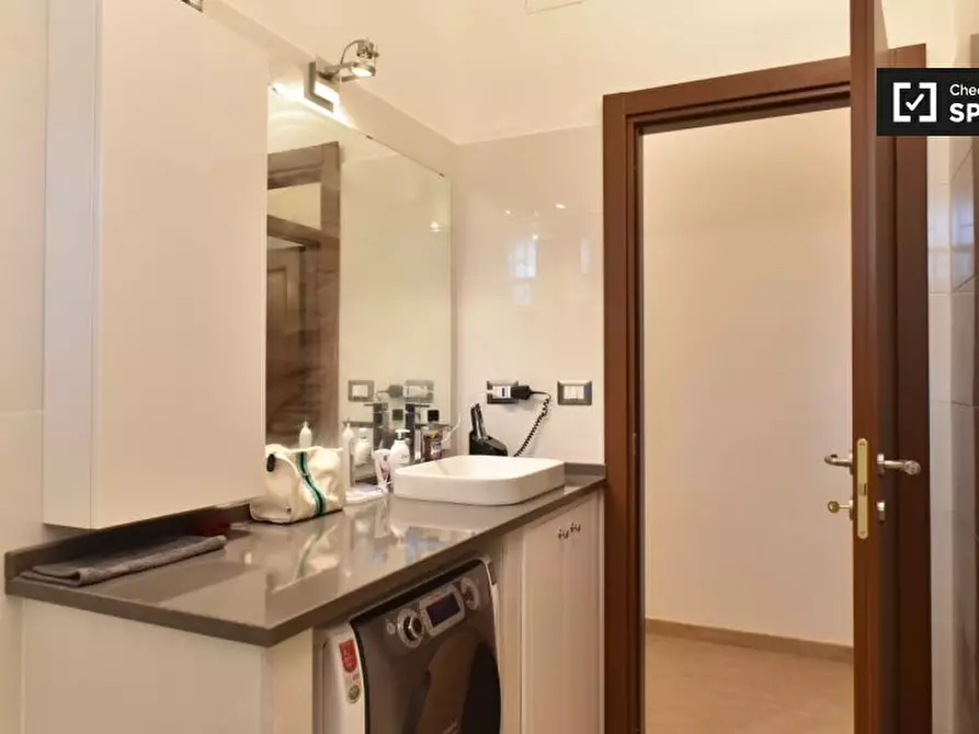 Immagine 15 di Camera condivisa in affitto  in Via Santa Domenica Talao, 00173 Roma RM, Italy a Roma