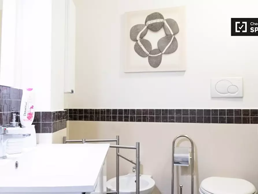 Immagine 7 di Camera condivisa in affitto  in Via Gregorio VII a Roma