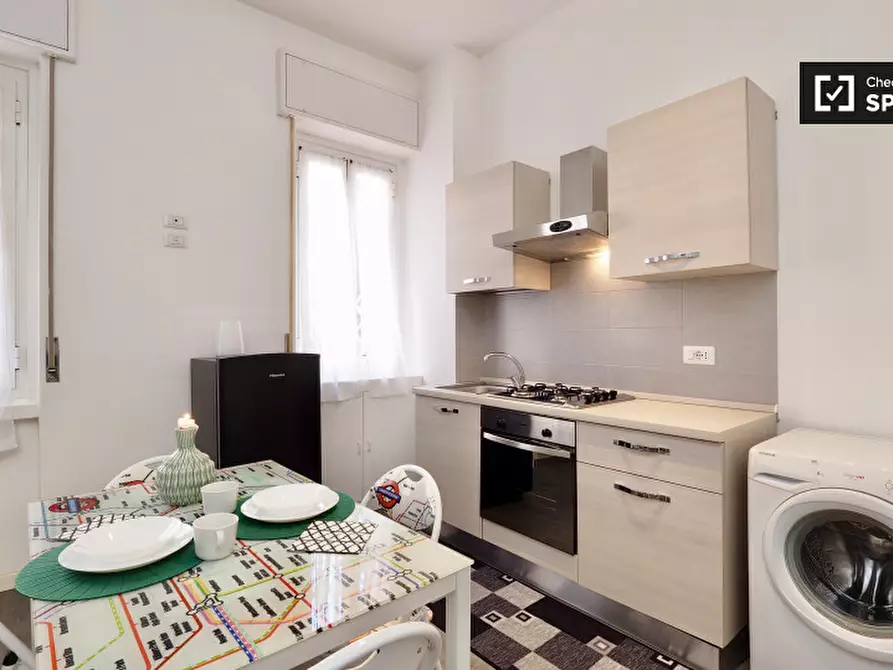 Immagine 2 di Ufficio in affitto  in Via Legnone a Milano