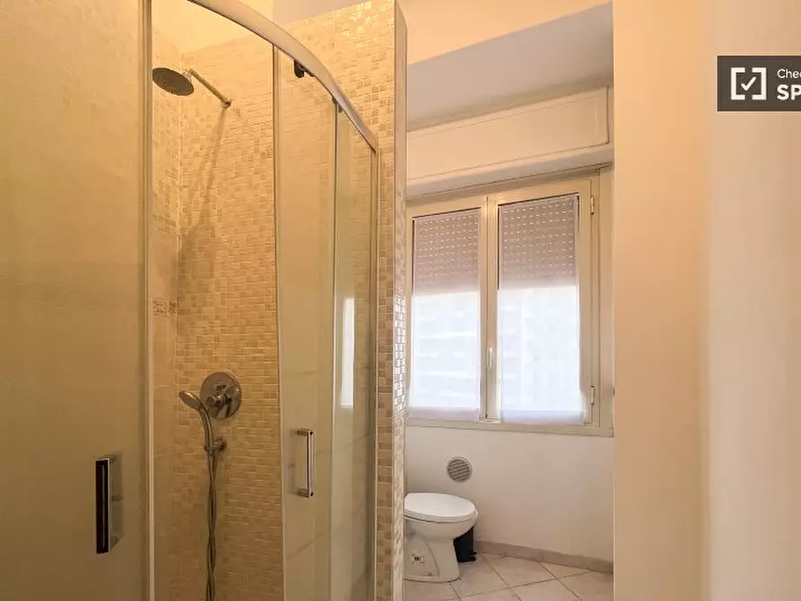 Immagine 15 di Camera condivisa in affitto  in Via Edoardo Bassini a Milano