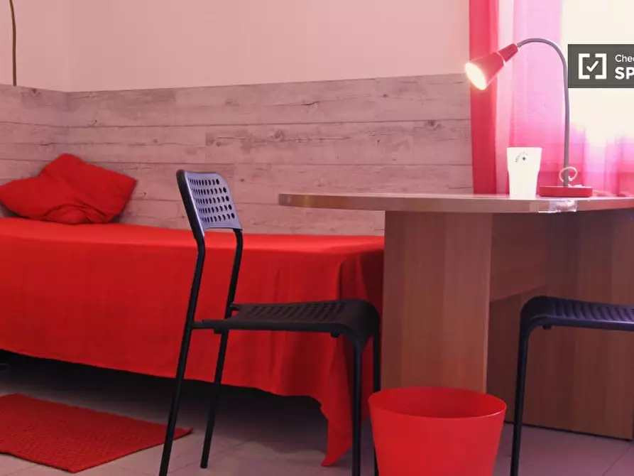 Immagine 1 di Camera condivisa in affitto  in via Luigi Cesana a Roma