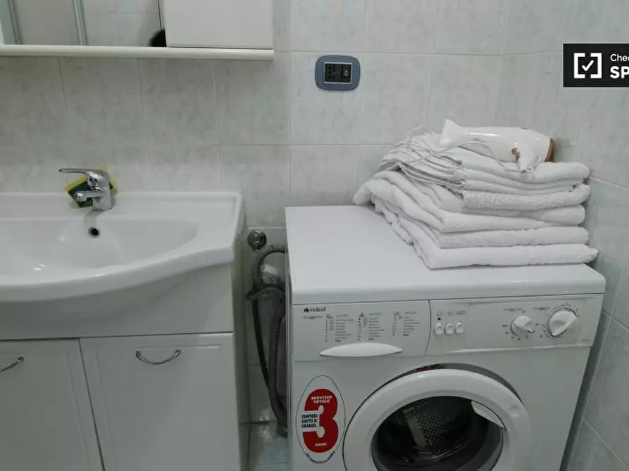 Immagine 12 di Appartamento in affitto  in Via Gian Francesco Bellezia a Torino