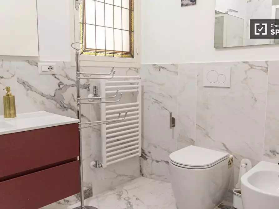 Immagine 18 di Camera condivisa in affitto  in Via Ottorino Lazzarini a Roma