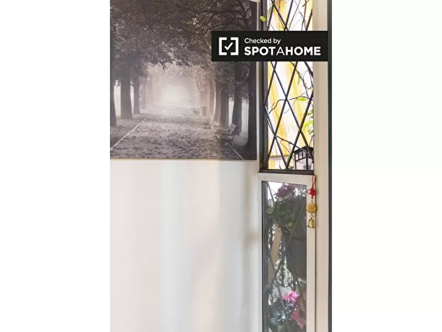 Immagine 5 di Camera condivisa in affitto  in Via Matteo Boiardo a Roma