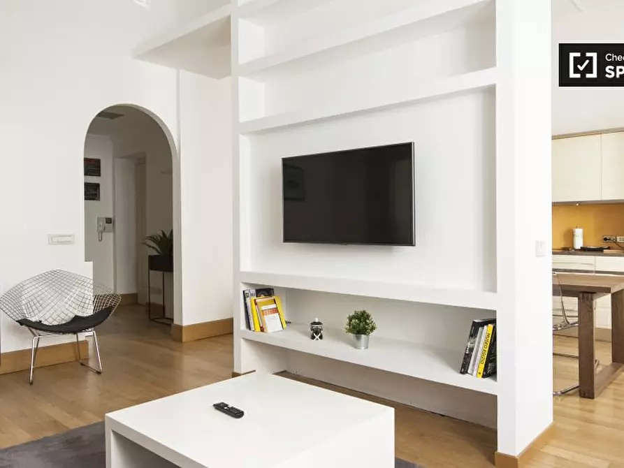 Immagine 9 di Appartamento in affitto  in Via dei Piatti a Milano