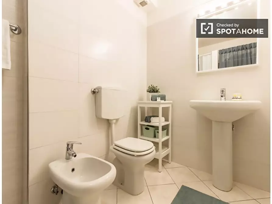 Immagine 11 di Appartamento in affitto  in Via Giovanni Francesco Barbieri a Bologna