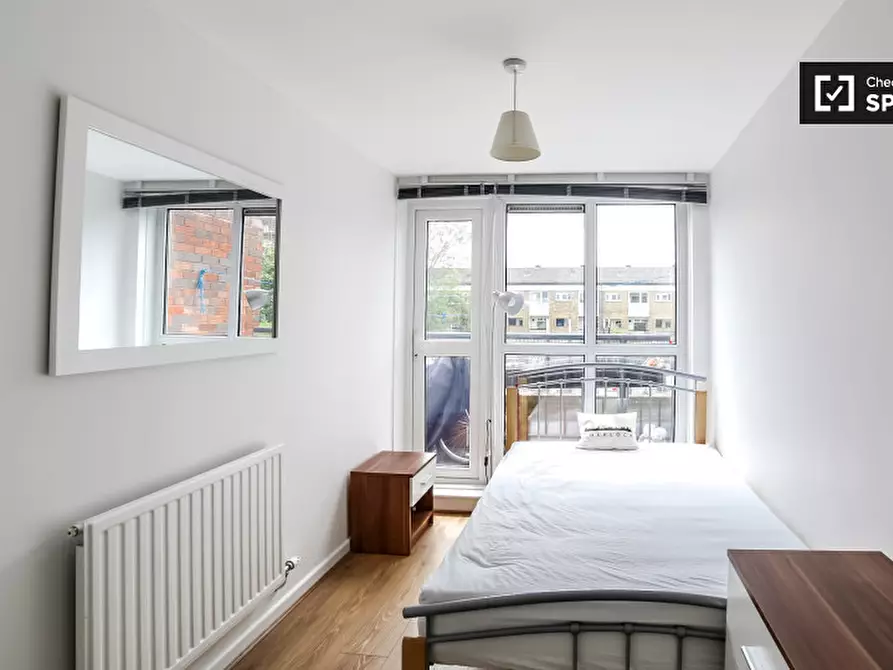 Immagine 15 di Camera condivisa in affitto  in Ollerton Green a Poplar