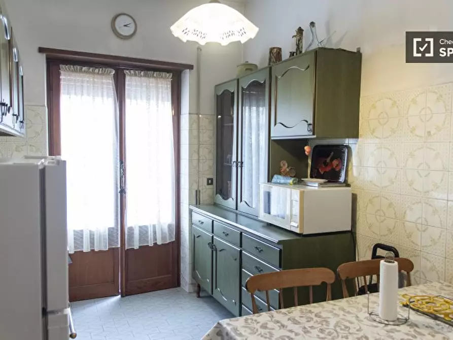 Immagine 11 di Camera condivisa in affitto  in Via Angelo Berardi a Roma