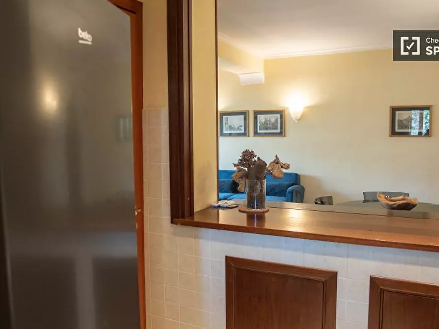 Immagine 15 di Appartamento in affitto  in Via Manfredi Azzarita a Roma