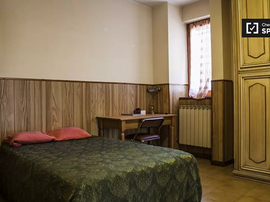 Immagine 4 di Camera condivisa in affitto  in Via Santa Domenica Talao a Roma