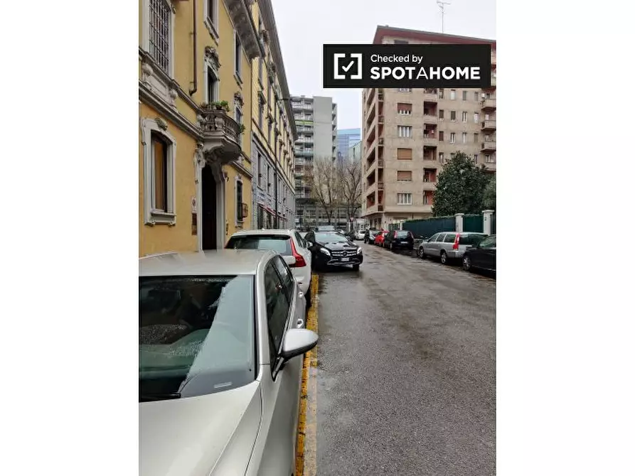 Immagine 15 di Appartamento in affitto  in Via Achille Zezon a Milano