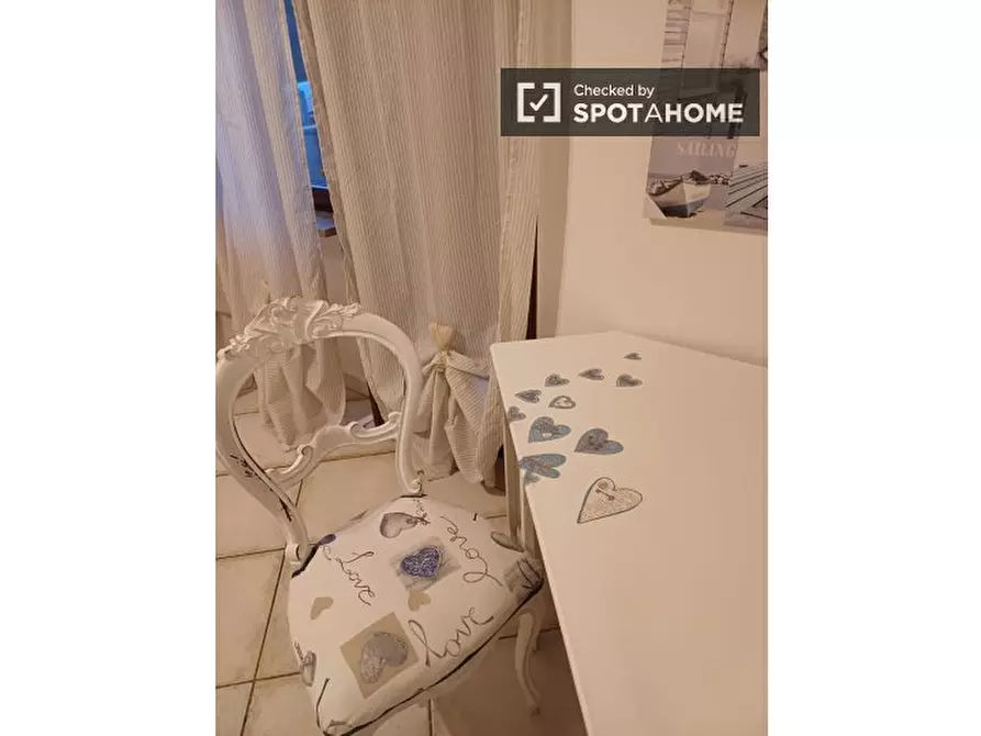 Immagine 11 di Camera condivisa in affitto  in Via Fraconalto a Roma