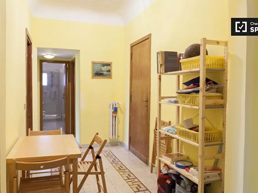 Immagine 7 di Camera condivisa in affitto  in Piazza Manfredo Fanti, 00185 Roma RM, Italy a Roma