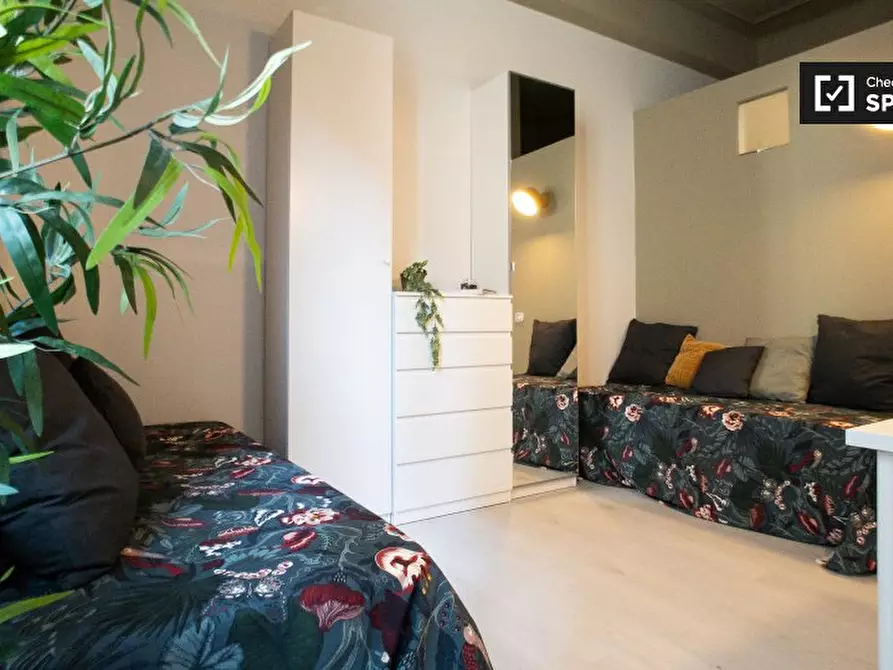 Immagine 10 di Ufficio in affitto  in Piazza Napoli, 20144 Milano MI, Italy a Milano