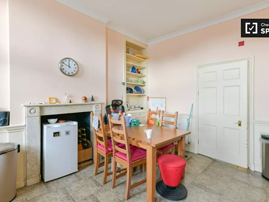 Immagine 13 di Camera condivisa in affitto  in Cross St, Islington, London N1 2BG, UK a Islington